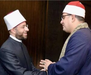 محمود الشحات يهنيء وزير الأوقاف على تجديد الثقة