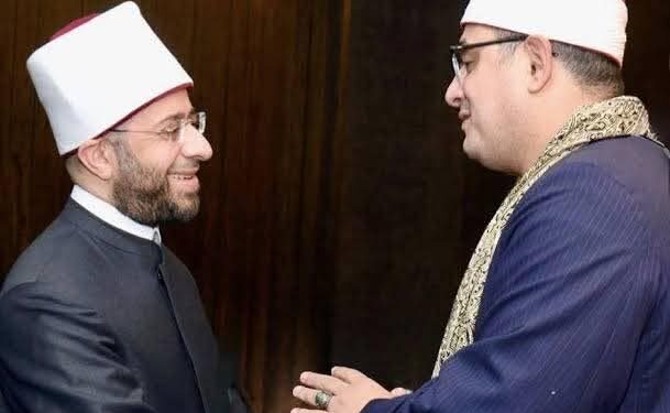 محمود الشحات يهنيء وزير الأوقاف على تجديد الثقة