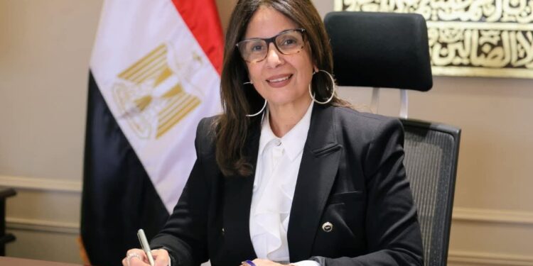 تحت عنوان ” رمضان مصري”.. وزيرة الثقافة تعتمد أكثر من 4560 فعالية ثقافية 