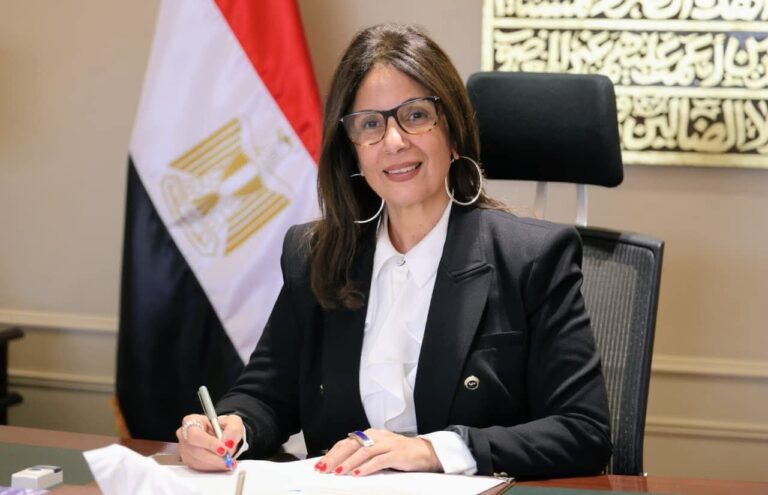 تحت عنوان ” رمضان مصري”.. وزيرة الثقافة تعتمد أكثر من 4560 فعالية ثقافية 