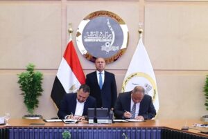 وزير النقل يشهد توقيع شراكة بين «سوبر جيت» و«بوسطة» لتوصيل الشحنات بين المحافظات في نفس اليوم