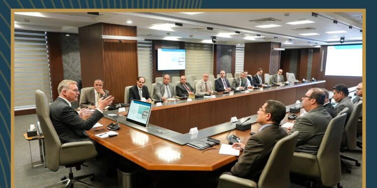 وزير البترول يُسرّع إدخال تكنولوجيا الحفر الحديثة بالتعاون مع كبرى الشركات العالمية لزيادة إنتاج الزيت والغاز