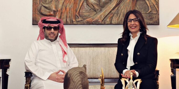 وزيرة الثقافة تبحث مع تركي آل الشيخ تعزيز التعاون الثقافي والفني بين مصر والسعودية