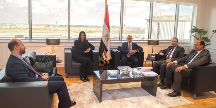 محمد فريد يبحث تطوير آليات عمل صندوق مصر السيادي لتعظيم قيمة الأصول