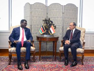 وزير الخارجية يستقبل نظيره الجنوب سوداني ويبحث تعزيز العلاقات الثنائية بين البلدين