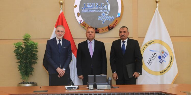 كامل الوزير يشهد توقيع بروتوكول لإنشاء شركة مشتركة لتشغيل خط ملاحي بين مصر ودول شرق أفريقيا