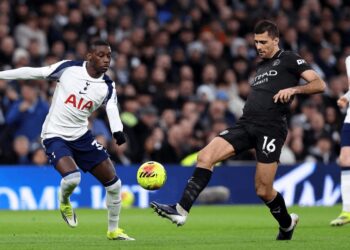 الاتحاد الإنجليزي يتهم رودري لاعب مانشستر سيتي بسوء السلوك