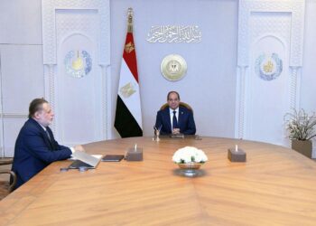 الرئيس السيسي يجتمع مع محافظ البنك المركزي