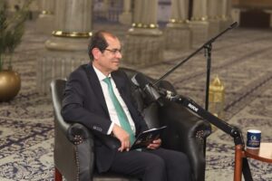 الدكتور يوسف عامر 