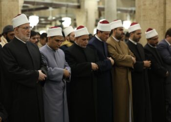 الجامع الأزهر يواصل ليالي التراويح بحضور آلاف المصلين