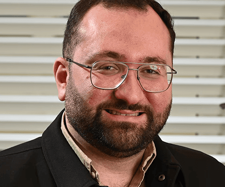 مستشار أمن سيبراني: تطبيقات الذكاء الاصطناعي تساعد على تنظيم الوقت وتعزيز الروحانية في رمضان