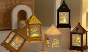 عائلة فلسطينية تصنع فوانيس رمضان من القلب… حكاية دفء وأمل من نابلس