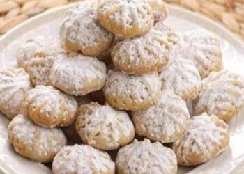 كحك العيد كما صنعته الجدات.. وصفة تعيد عبق الزمن الجميل