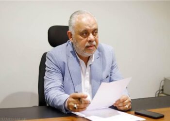 نقابة المهن التمثيلية تدعو الفنانين لوقف المهاترات على السوشيال ميديا: الألقاب يمنحها الجمهور والتاريخ يصنعه الإبداع