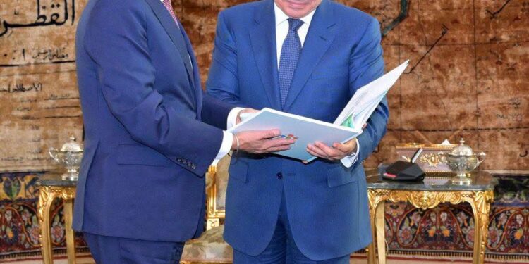 الرئيس يستقبل رئيس مجموعة البنك الدولي ويشيد بالشراكة الاستراتيجية مع مصر