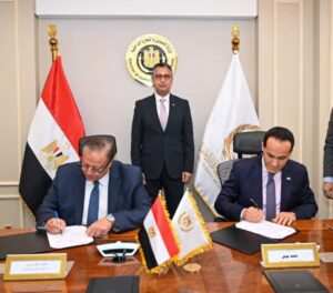 وزير التموين يوقع بروتوكول لربط بيانات السجل التجاري والملكية الفكرية دعمًا للتحول الرقمي
