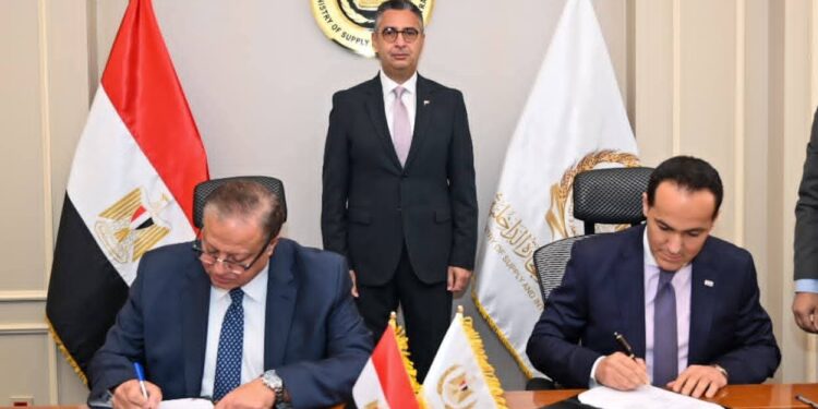 وزير التموين يوقع بروتوكول لربط بيانات السجل التجاري والملكية الفكرية دعمًا للتحول الرقمي