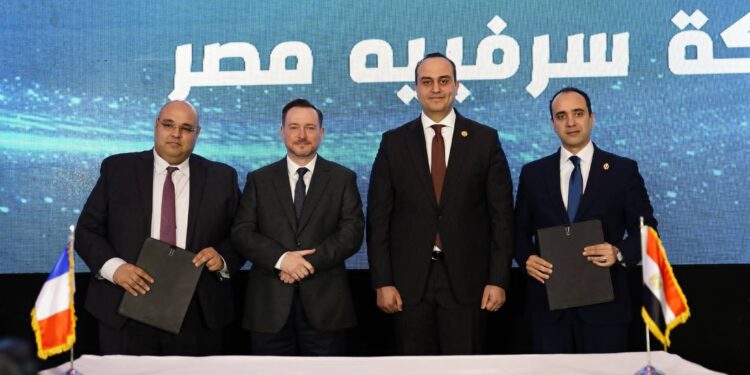 توقيع بروتوكول تعاون بين هيئة الرعاية الصحية و«سرفييه مصر» لتطوير خدمات علاج الأورام وأمراض القلب