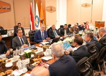 وزير البترول يشهد جمعية سوميد ويؤكد أنها نموذج بارز للاستثمار العربي المشترك