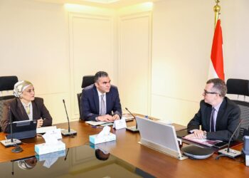 خلال اجتماع عقده مع مستشار رئيس الوزراء لريادة الأعمال ..