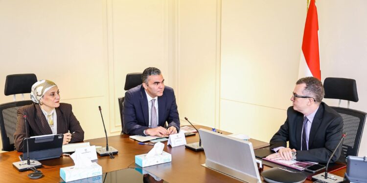 خلال اجتماع عقده مع مستشار رئيس الوزراء لريادة الأعمال ..