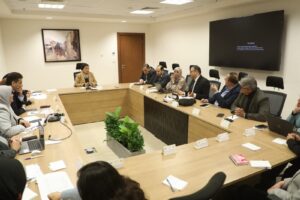 نائب وزير الصحة تعقد اجتماعًا مع اللجنة القومية لتأمين وسائل تنظيم الأسرة