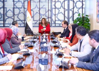 وزيرة التنمية المحلية تحذر من التباطؤ في رقمنة منظومة الأثر البيئي وخدمات المحميات   