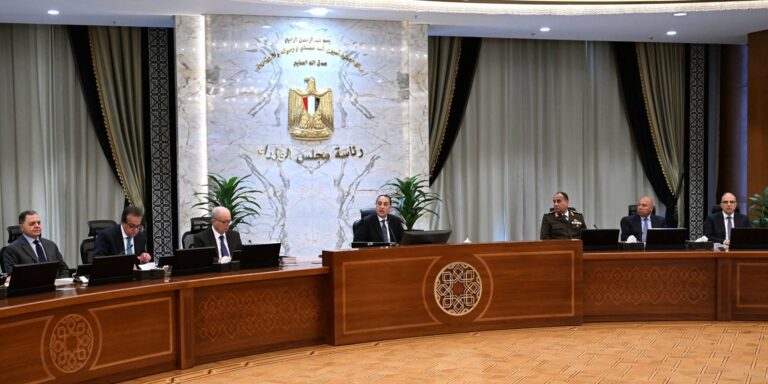 رئيس الوزراء يترأس الاجتماع الأسبوعي للحكومة