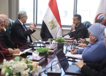 وزير الصحة يبحث مع شركة عبدي إبراهيم التركية فرص تعزيز صناعة الدواء والاستثمار في مصر