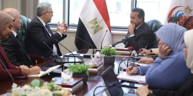 وزير الصحة يبحث مع شركة عبدي إبراهيم التركية فرص تعزيز صناعة الدواء والاستثمار في مصر