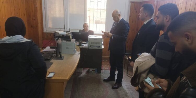 زيارة مفاجئة لوزير العمل تكشف خفايا مكاتب مدينة نصر والوايلي وتطلق فيديو جديد لخدمة “كعب العمل”