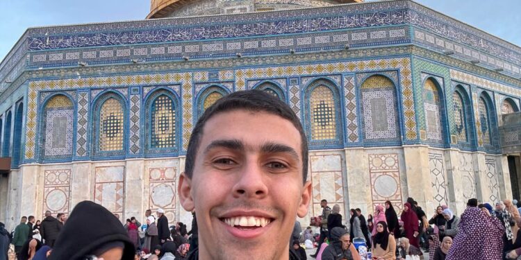 البلوجر أحمد البدوي يوثق رحلة في سرداب أسفل المسجد الأقصى