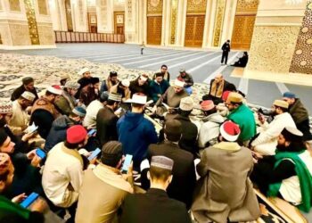 أمين المجلس الأعلى للشئون الإسلامية يستقبل وفداً من بنجلاديش و يصطحبه لجولة في مساجد مصر