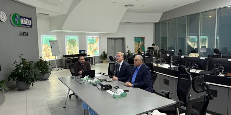 زيارة مفاجئة لوزير البترول والثروة المعدنية إلى مركز التحكم بالشبكة القومية للغاز للاطمئنان على انتظام إمدادات الغاز للمستهلكين