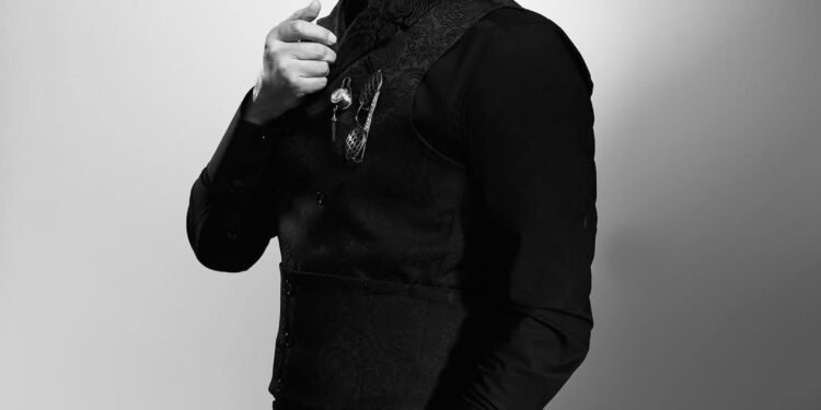 الفنان فتحي عبد الوهاب ينتهي من تصوير مسلسل المداح ويودع شخصية سميح