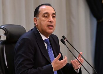 رئيس الوزراء يهنيء وزير الخارجية بمناسبة يوم الدبلوماسية المصرية