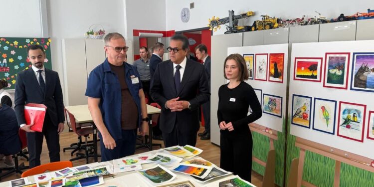 وزير الصحة يزور مركز «دميتري روجاتشيف» الروسي لتعزيز التعاون في علاج سرطان الأطفال