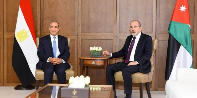 وزير الخارجية من عمّان: تضامن مصر الكامل مع الأردن في مواجهة التصعيد