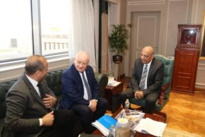 وزارة الكهرباء تتابع مع روسآتوم تطورات تنفيذ محطة الضبعة النووية