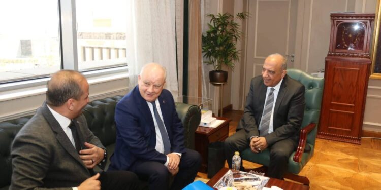 وزارة الكهرباء تتابع مع روسآتوم تطورات تنفيذ محطة الضبعة النووية