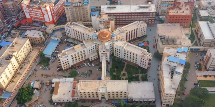 مستشفيات جامعة المنصورة تواصل التألق الطبي