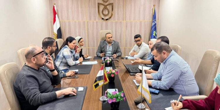 الرعاية الصحية ترفع درجة الاستعداد لمواجهة التقلبات الجوية وتفعّل غرف الأزمات بالمحافظات