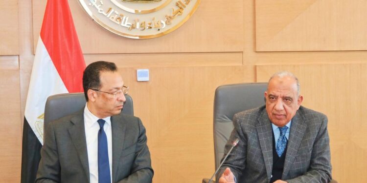 تحرك حكومي لتعزيز استثمارات مراكز البيانات.. تنسيق بين الكهرباء والاتصالات لدعم التحول الرقمي في مصر