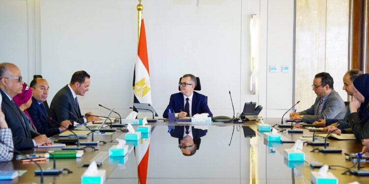 وزير الزراعة: تعظيم استغلال الأصول غير المستغلة وفتح آفاق الشراكة مع القطاع الخاص