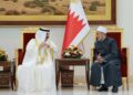 الإمام الأكبر يُجري اتصالًا هاتفيًّا مع جلالة ملك البحرين تأكيدًا لتضامن الأزهر مع المملكة وحكومتها وشعبها