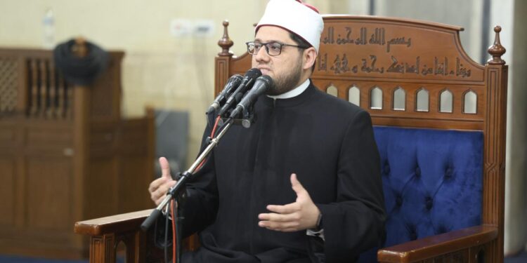 درس التراويح بالجامع الأزهر: رمضان مدرسةً إيمانية يتعلّم فيها المسلم معاني الإخلاص والتقوى