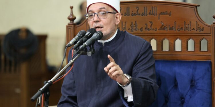 درس التراويح بالجامع الأزهر: الذكر والاستغفار طريق القرب من الله وتحقيق البركة في شئون الحياة