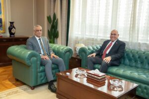 “الإنتاج الحربي” و”العربية للتصنيع” يبحثون سبل إقامة مصنع لإنتاج السهام والألعاب النارية 