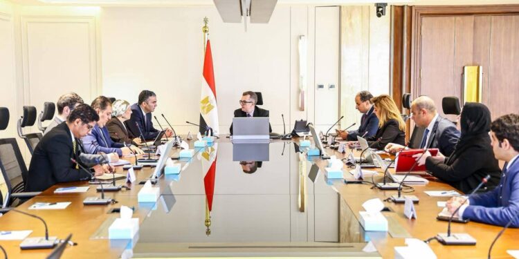 وزير الشباب والرياضة يشهد ختام دوري مراكز الشباب لكرة اليد.. والقليوبية تتوج باللقب