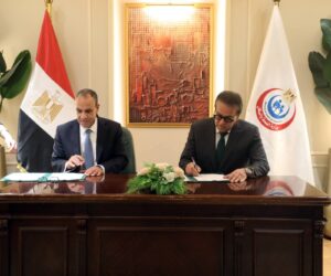 وزيرا الصحة والخارجية يوقعان بروتوكول ” علاجك في مصر” لتيسير الرعاية الطبية الكاملة للمصريين بالخارج